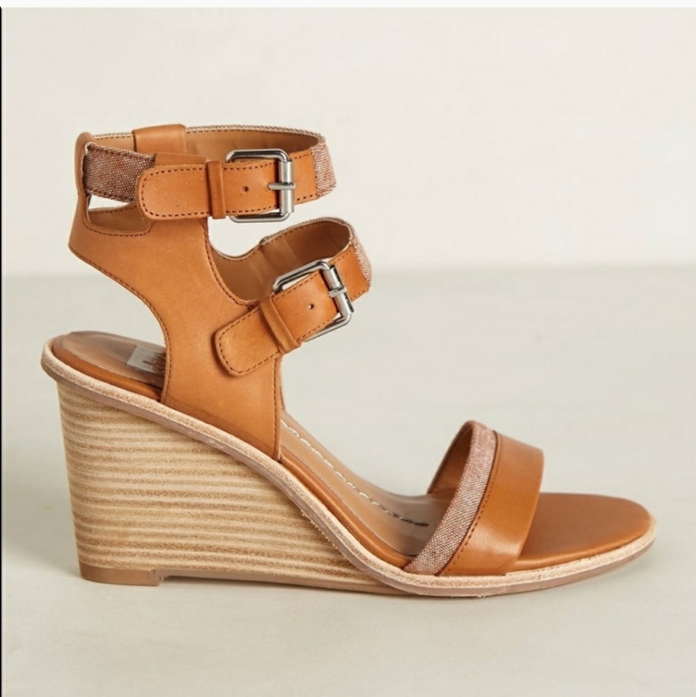 Dolce Vita Cassie Honey Brown Wedge Sandals